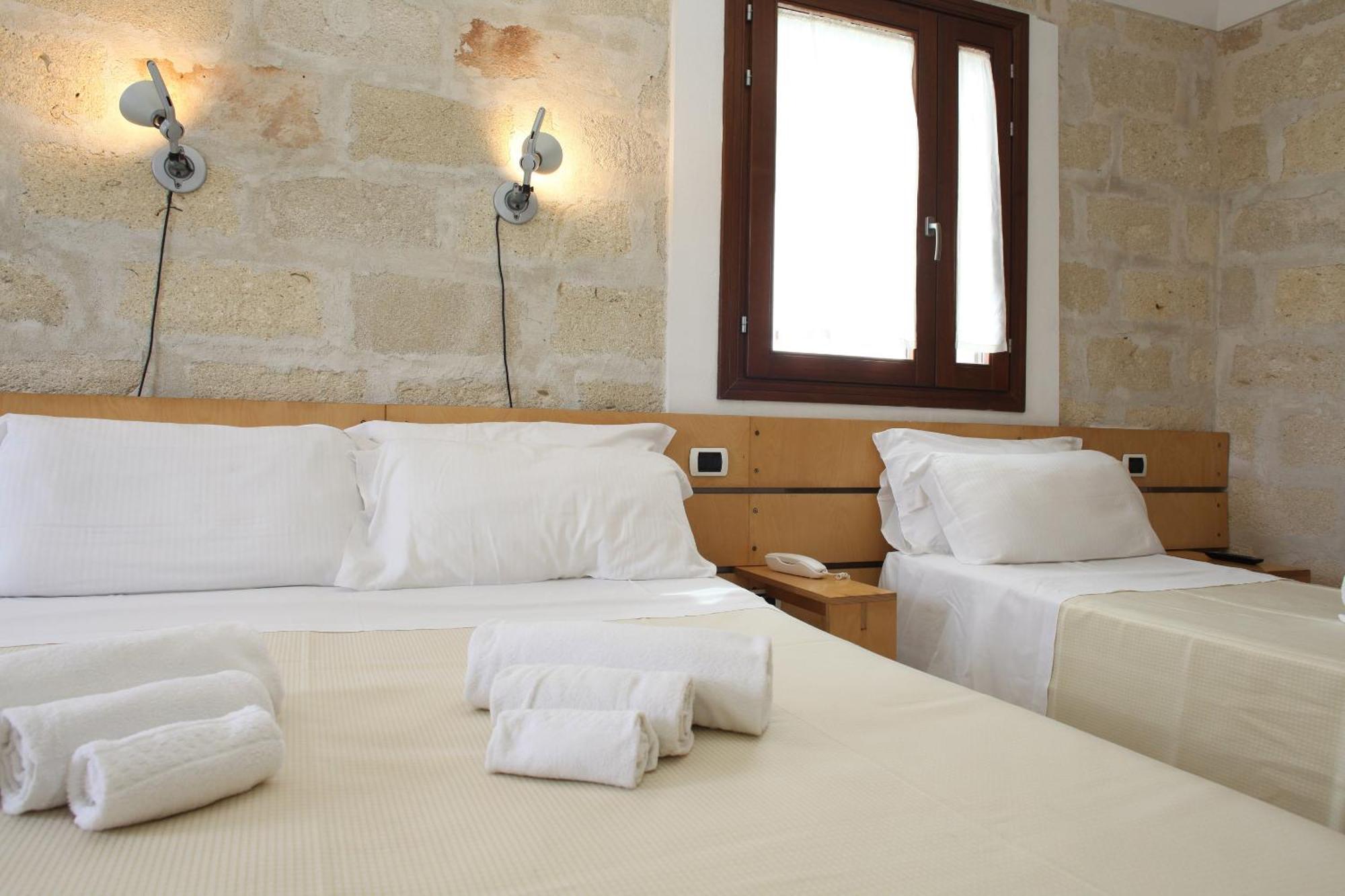 Hotel Delle Cave Favignana Oda fotoğraf